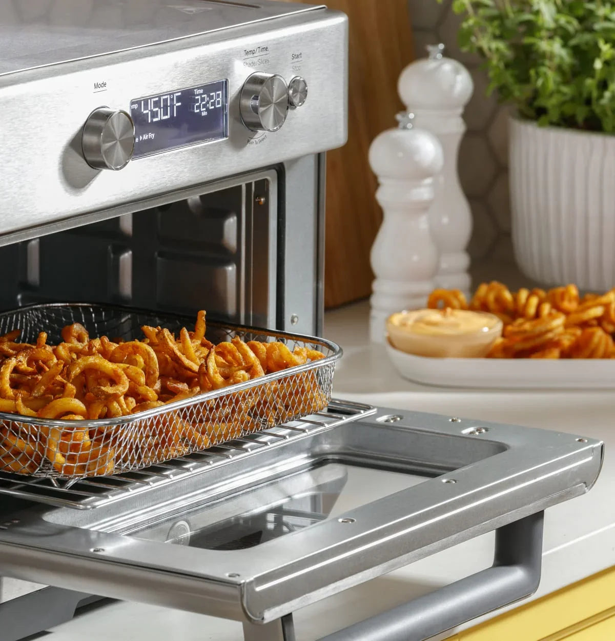 General Electric GE Air Fry Toaster Oven - Digital - Tashqila General Electric GE Air Fry Toaster Oven - Digital - Tashqila
